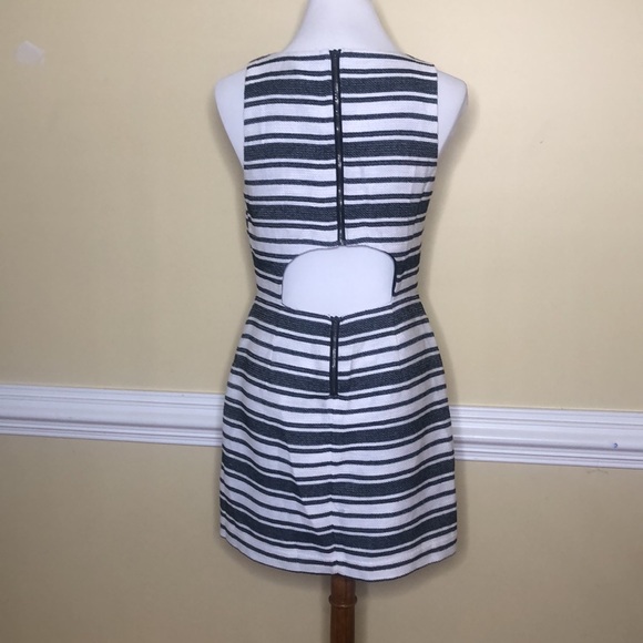 Banana Republic Sleeveless Striped Dress 8P - Picture 5 of 12